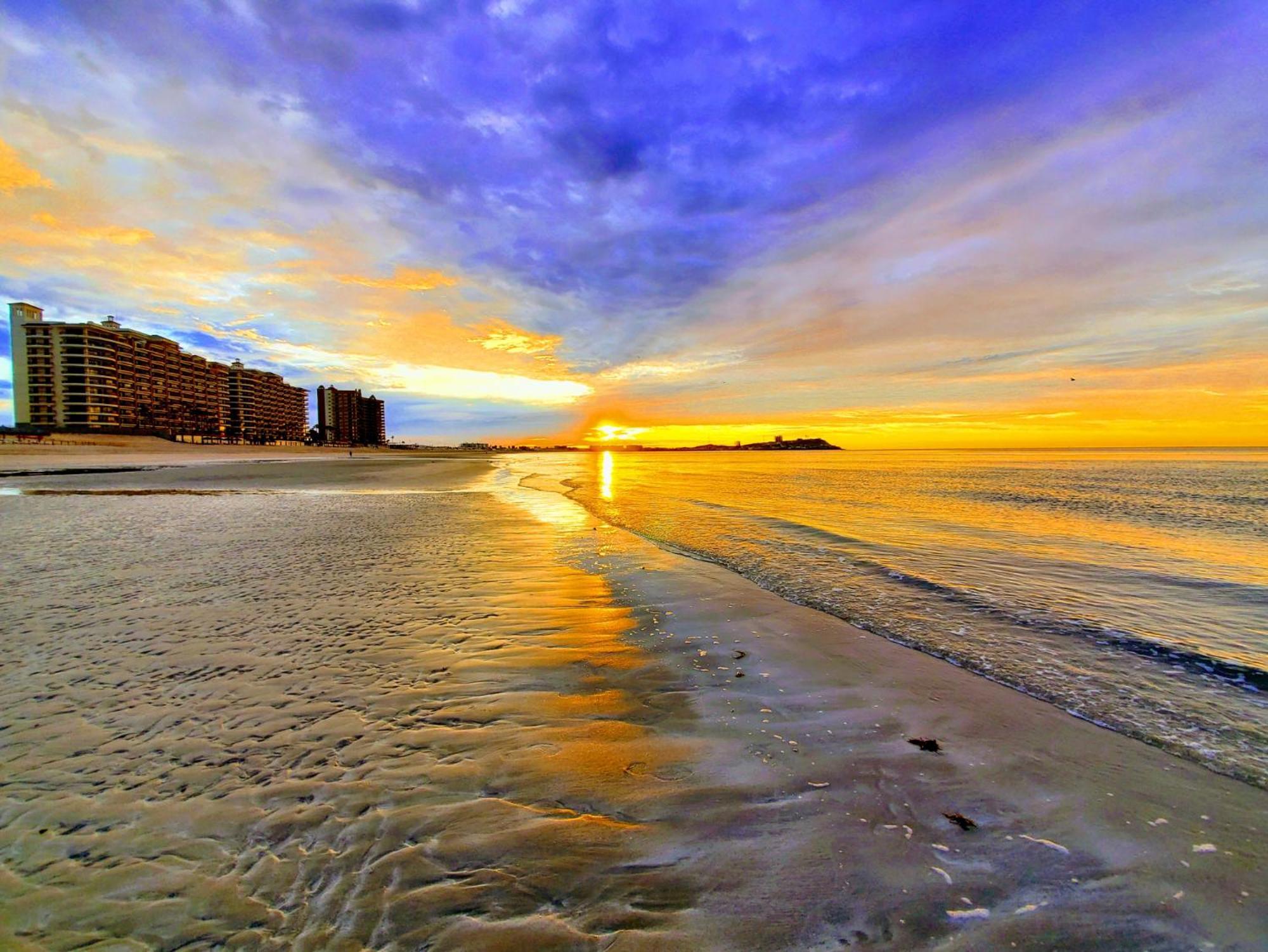 Right On The Beach! Ocean Front 2 Story Penthouse 푸에르토페나스코 외부 사진